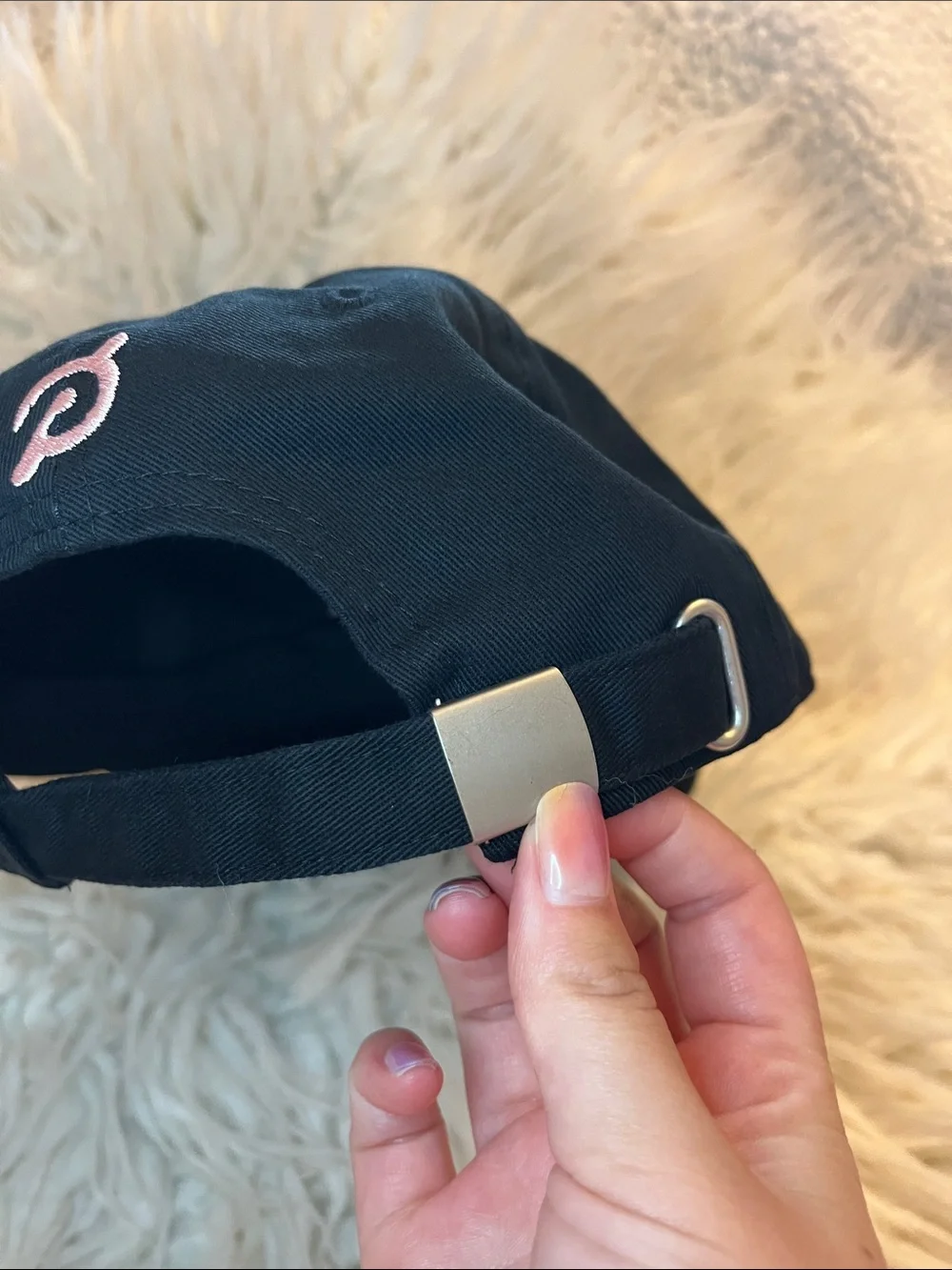 NWT Peloton “Strong” Black Baseball Hat with White Logo size OS